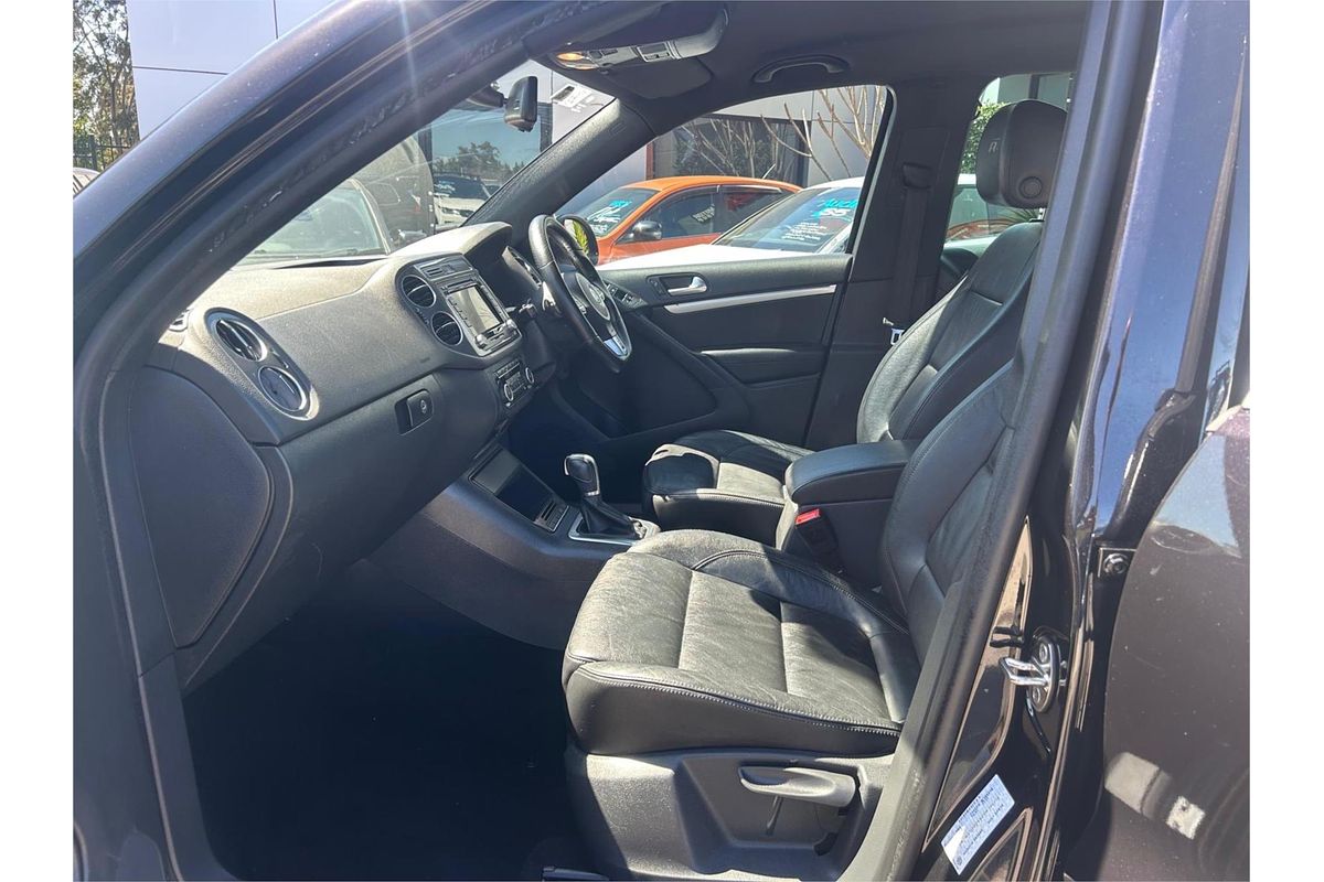 2015 Volkswagen Tiguan 155TSI R-Line 5N