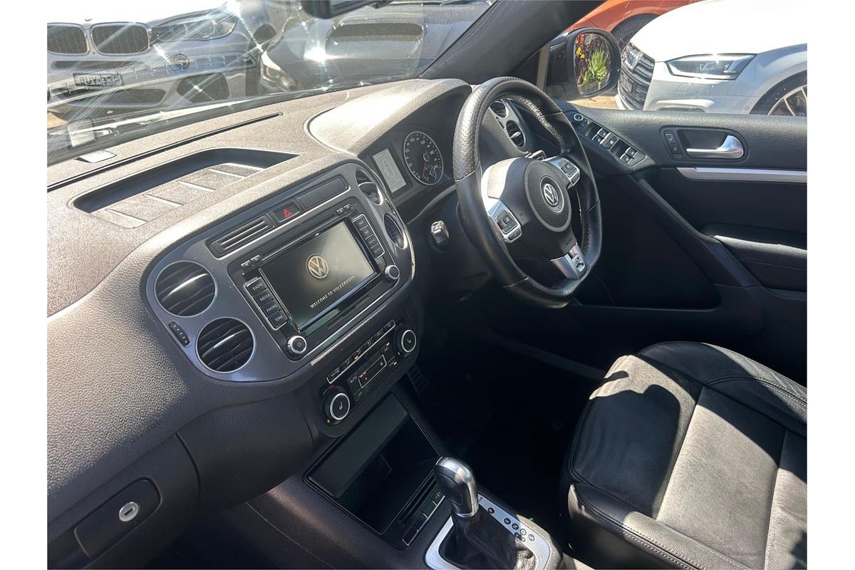 2015 Volkswagen Tiguan 155TSI R-Line 5N