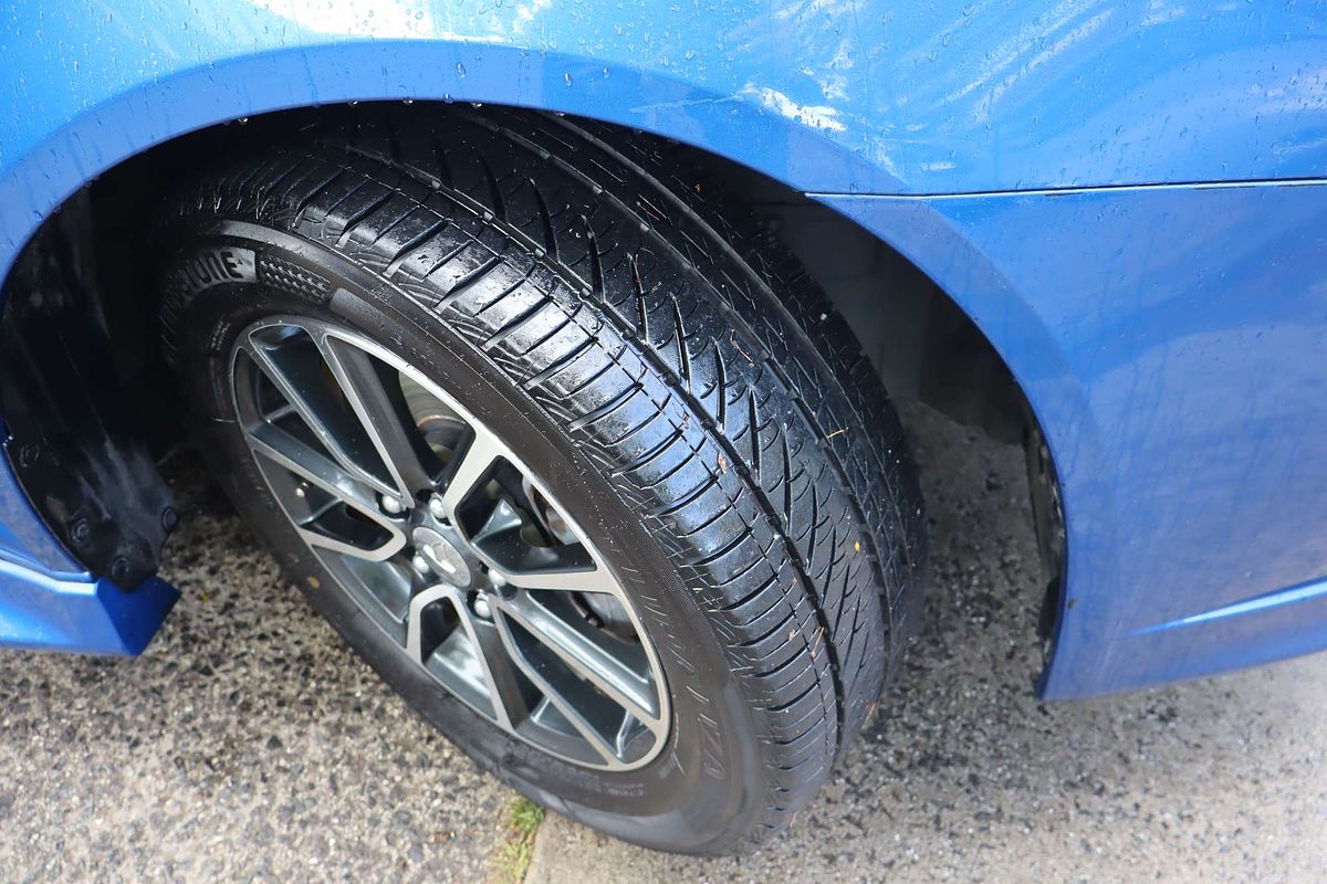 2014 Mitsubishi Lancer ES Sport CJ