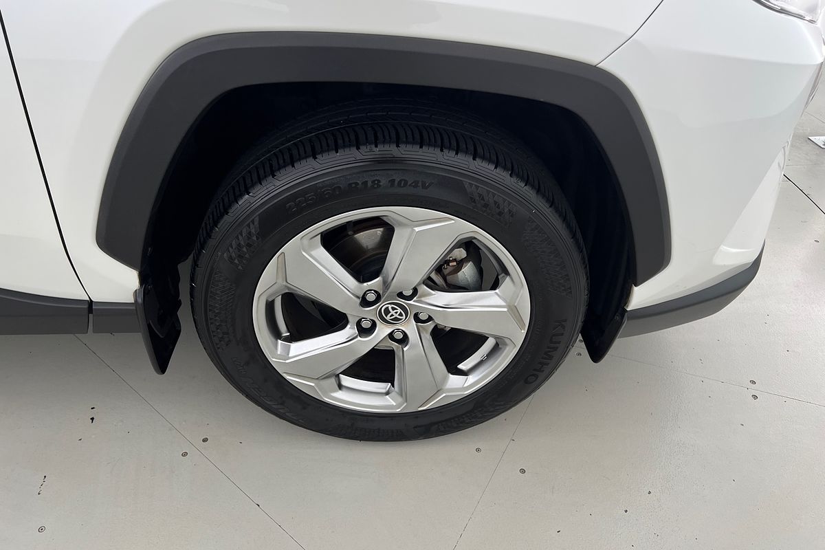 2020 Toyota RAV4 GXL AXAH52R