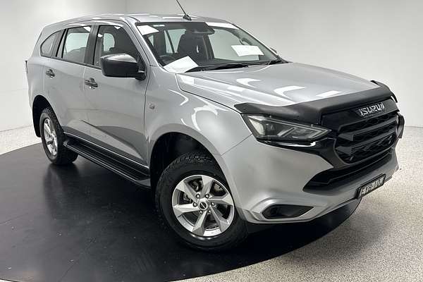 2022 Isuzu MU-X LS-M