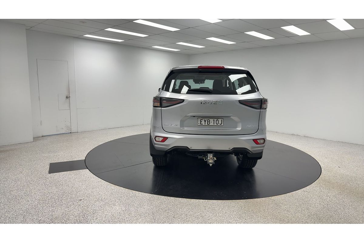 2022 Isuzu MU-X LS-M