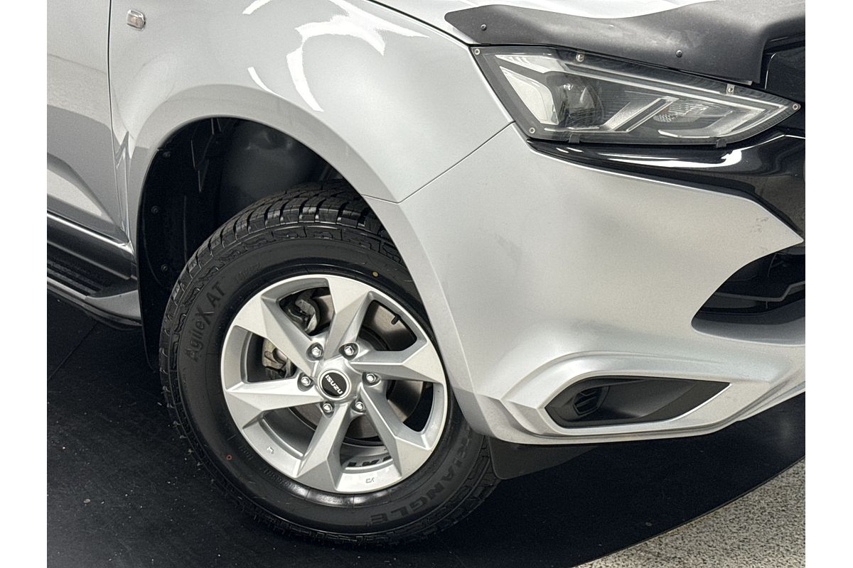2022 Isuzu MU-X LS-M