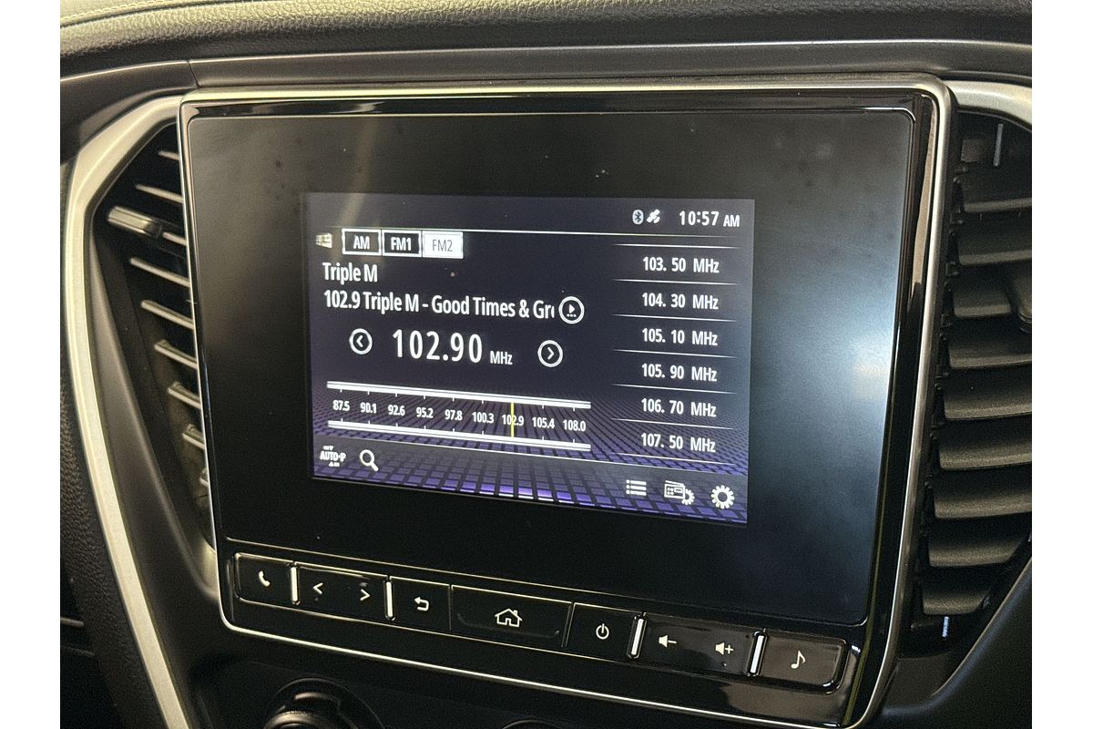 2022 Isuzu MU-X LS-M
