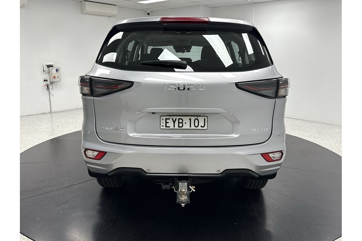 2022 Isuzu MU-X LS-M