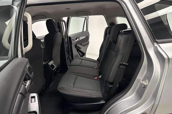2022 Isuzu MU-X LS-M