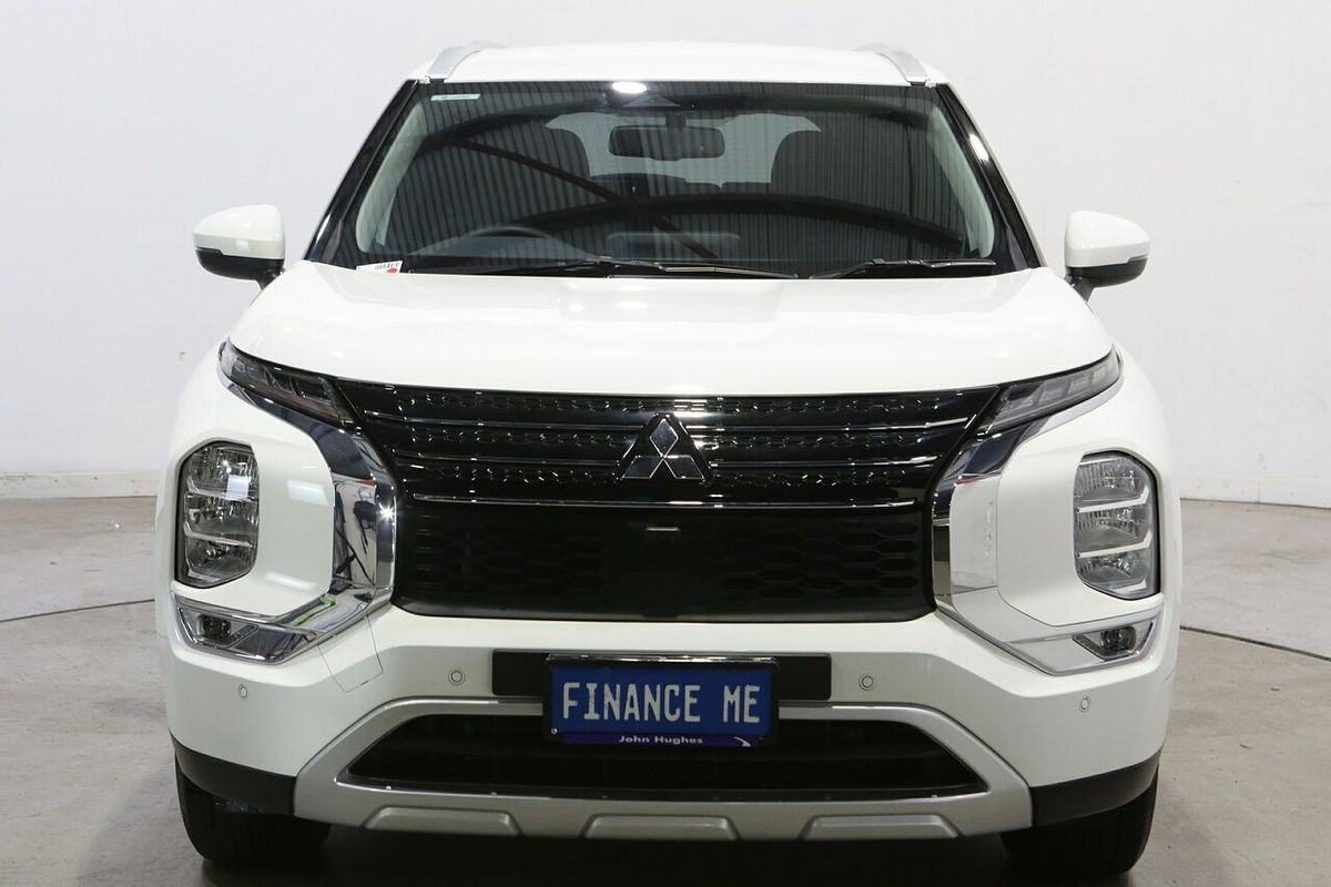 2024 Mitsubishi Outlander LS ZM