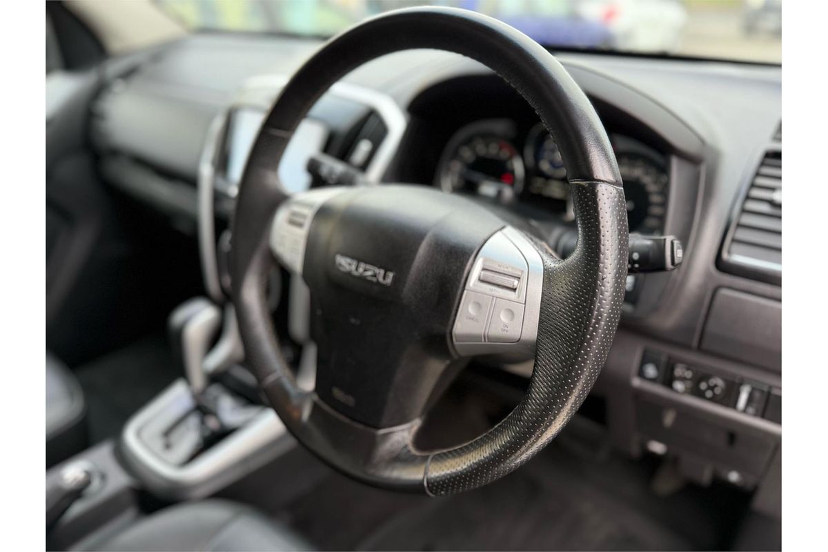 2018 Isuzu MU-X LS-T