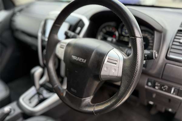 2018 Isuzu MU-X LS-T