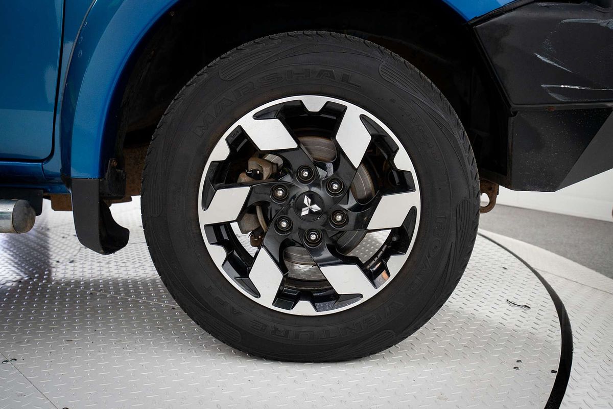 2015 Mitsubishi Triton Exceed MQ 4X4