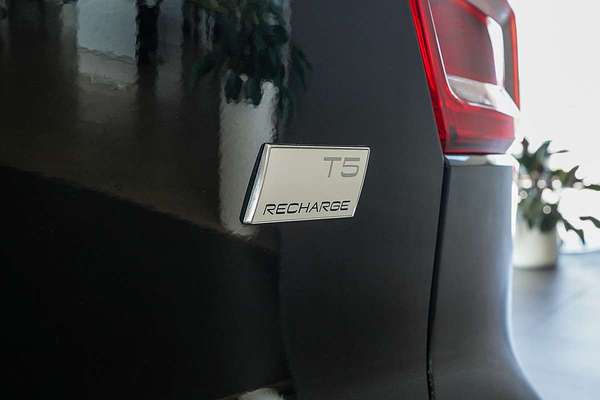2021 Volvo XC40 Recharge Plug-In Hybrid