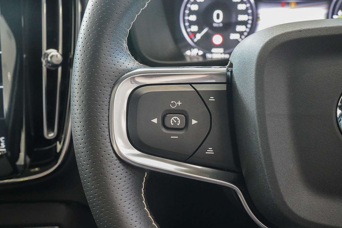 2021 Volvo XC40 Recharge Plug-In Hybrid