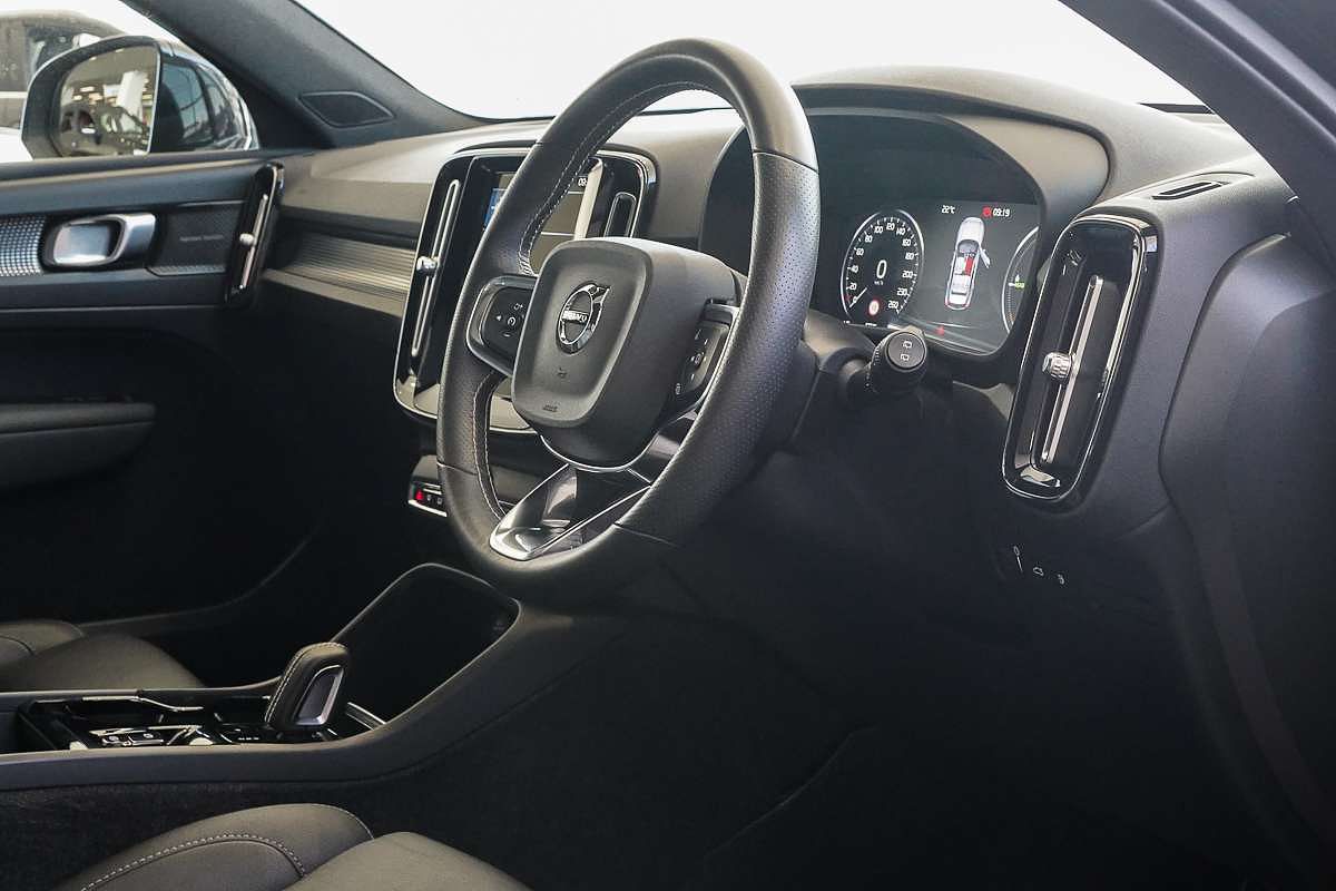 2021 Volvo XC40 Recharge Plug-In Hybrid