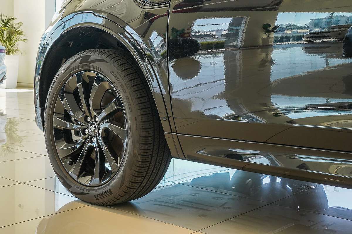 2024 Land Rover Discovery Sport P200 S L550