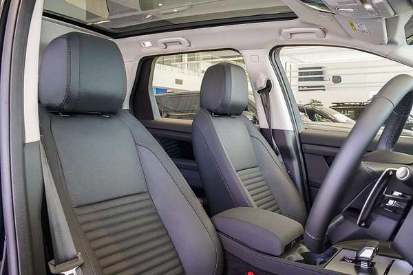 2024 Land Rover Discovery Sport P200 S L550