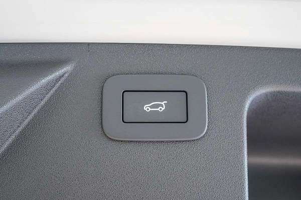 2024 Land Rover Discovery Sport P200 S L550