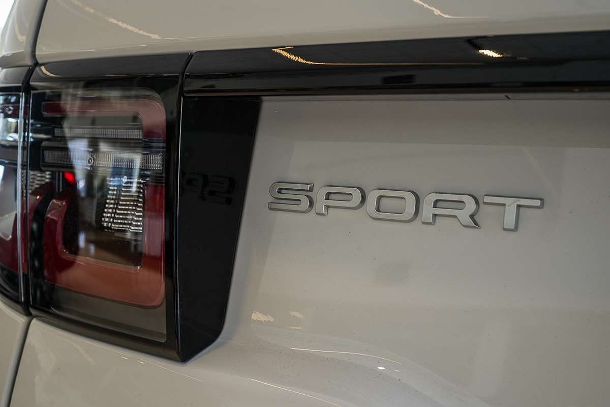 2024 Land Rover Discovery Sport P200 S L550