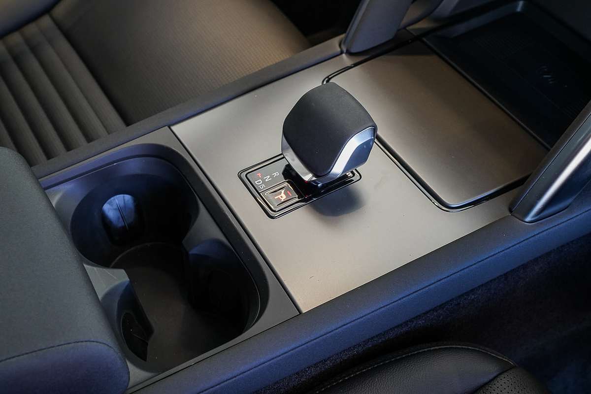 2024 Land Rover Discovery Sport P200 S L550