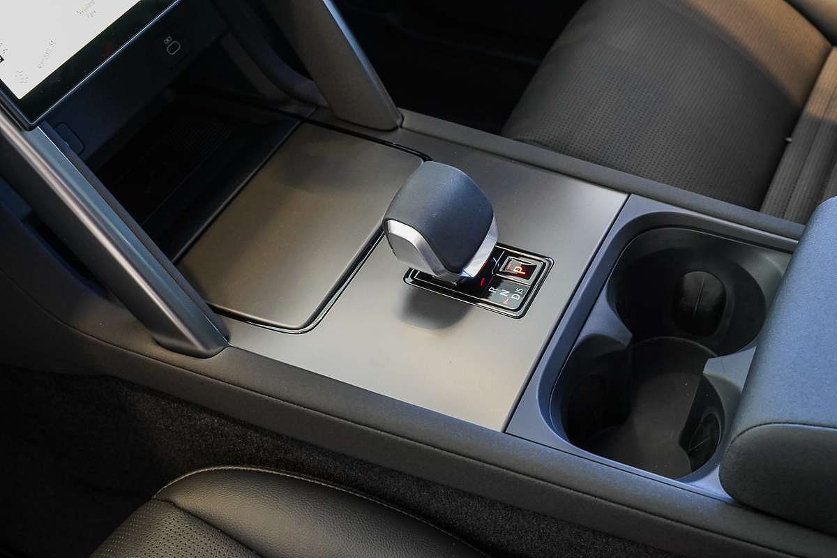 2024 Land Rover Discovery Sport P200 S L550