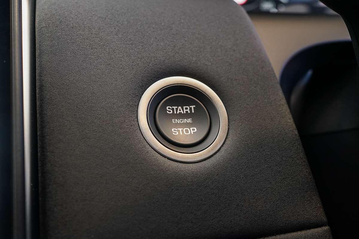 2024 Land Rover Discovery Sport P200 S L550