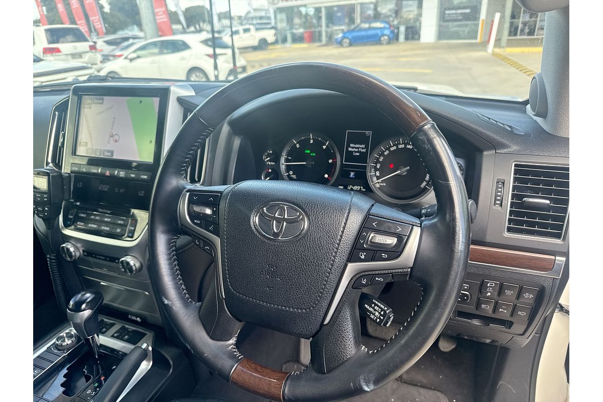 2021 Toyota Landcruiser Sahara VDJ200R