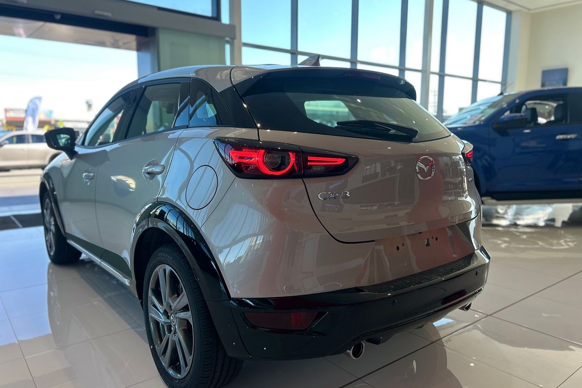2025 Mazda CX-3 G20 Akari DK