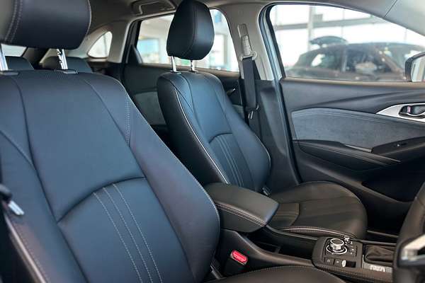 2025 Mazda CX-3 G20 Akari DK