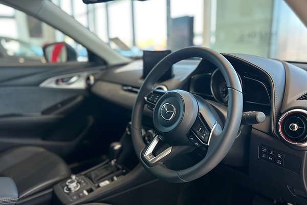 2025 Mazda CX-3 G20 Akari DK