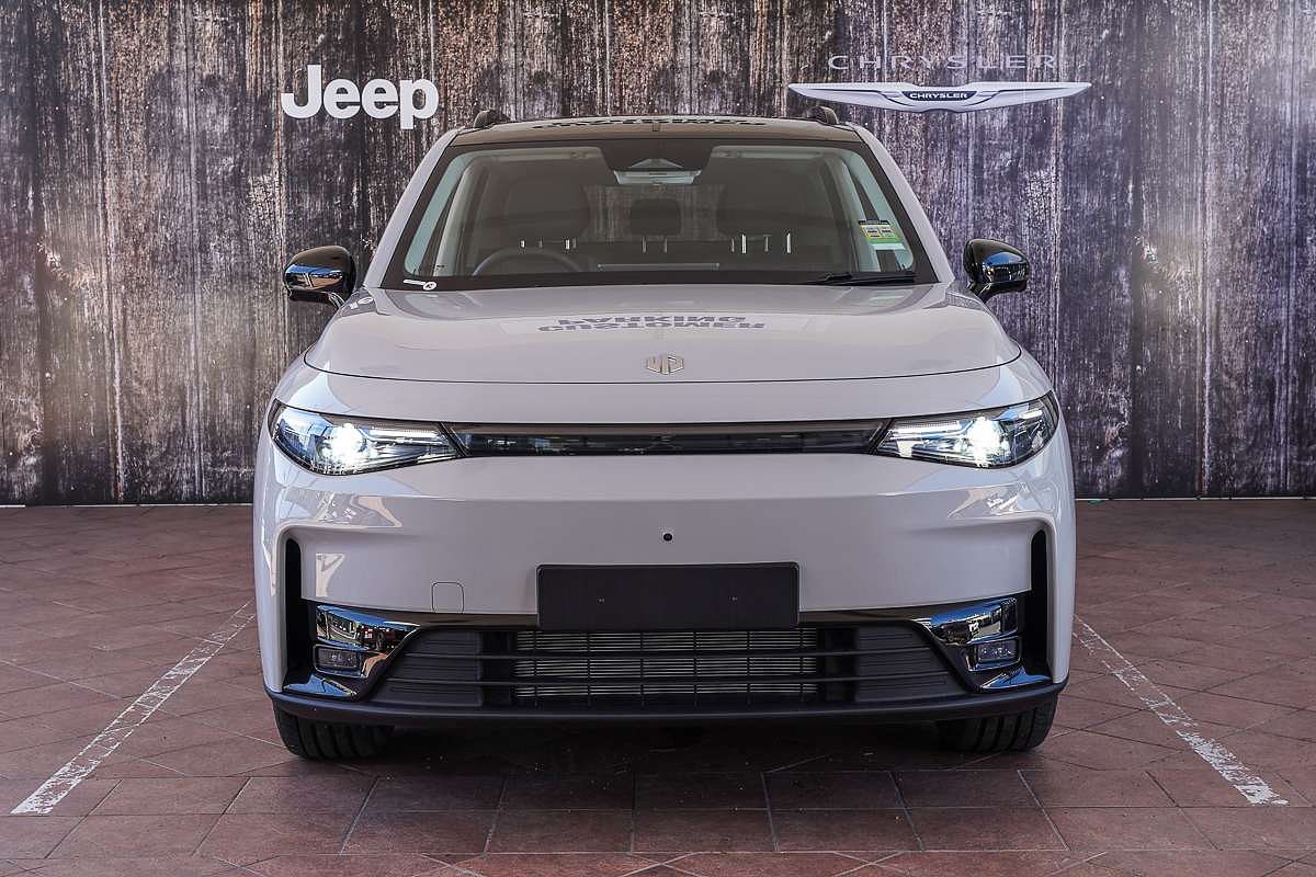 2025 Leapmotor C10 REEV Ultra Hybrid Design B11
