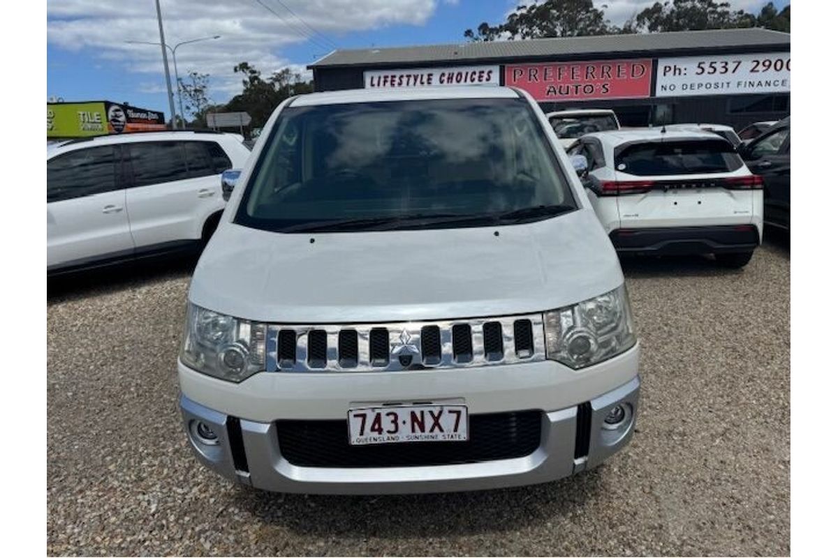 2008 Mitsubishi Delica D5 M