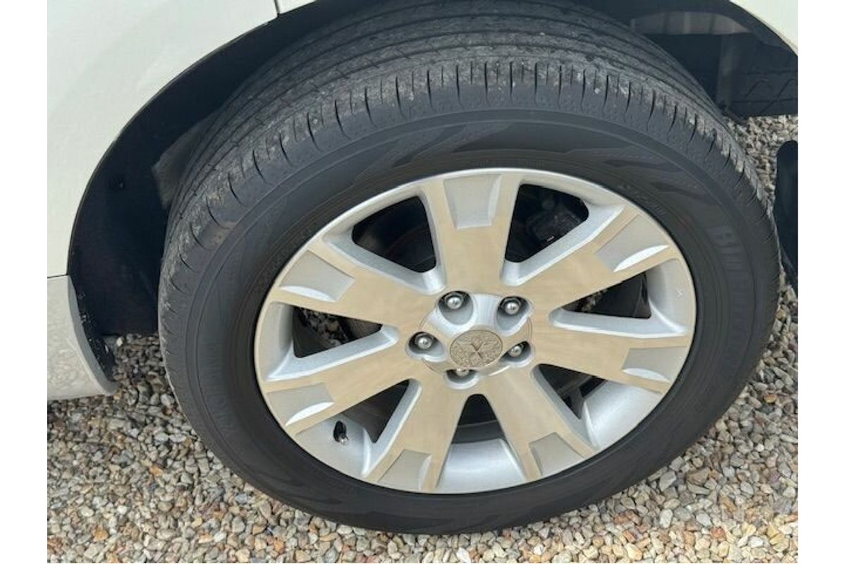 2008 Mitsubishi Delica D5 M
