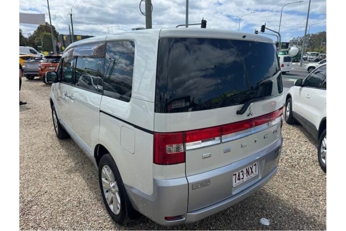 2008 Mitsubishi Delica D5 M