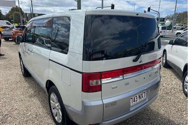 2008 Mitsubishi Delica D5 M