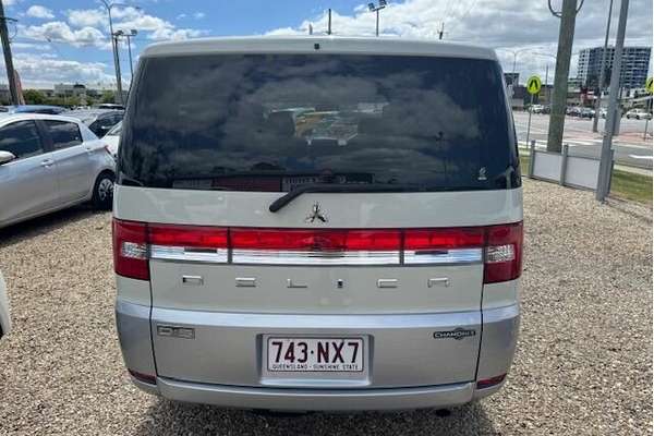 2008 Mitsubishi Delica D5 M