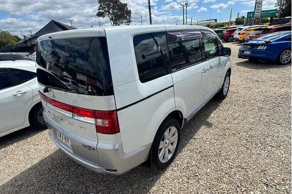 2008 Mitsubishi Delica D5 M