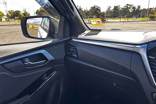 2025 Isuzu D-MAX LS-U 4X4