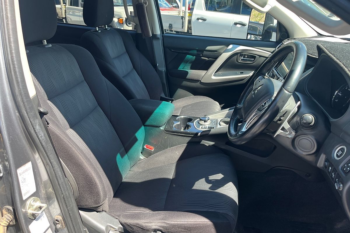 2019 Mitsubishi Pajero Sport GLX QE