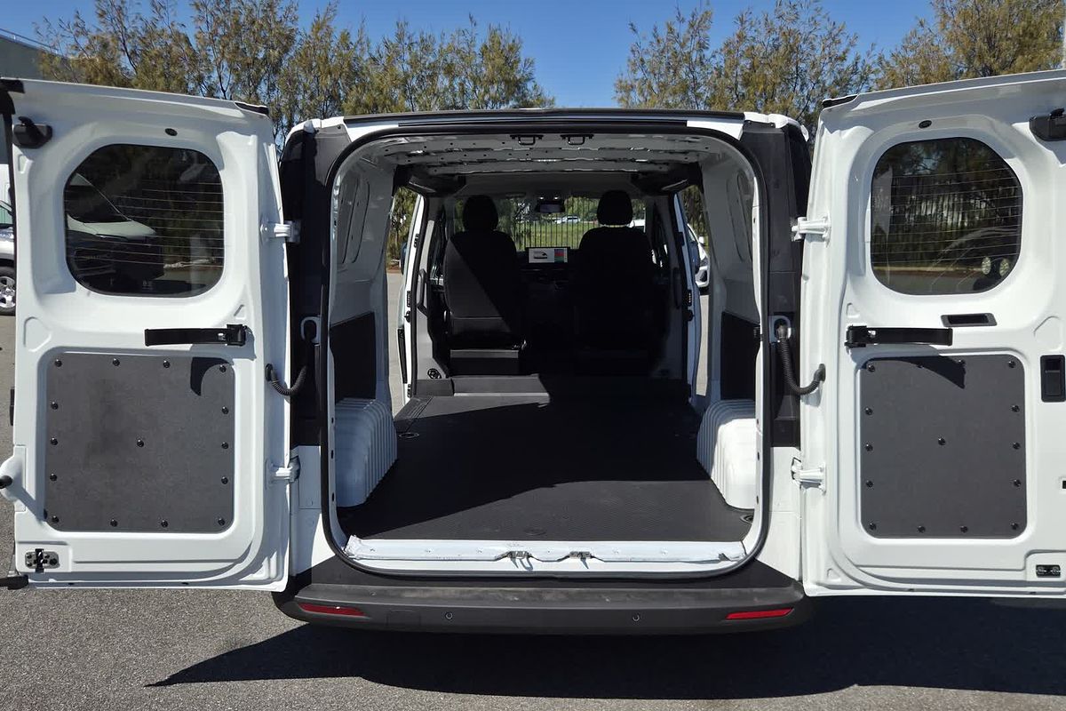 2025 LDV Deliver 7   LWB Low Roof