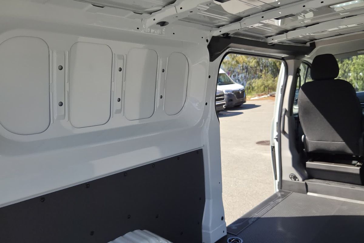 2025 LDV Deliver 7   LWB Low Roof
