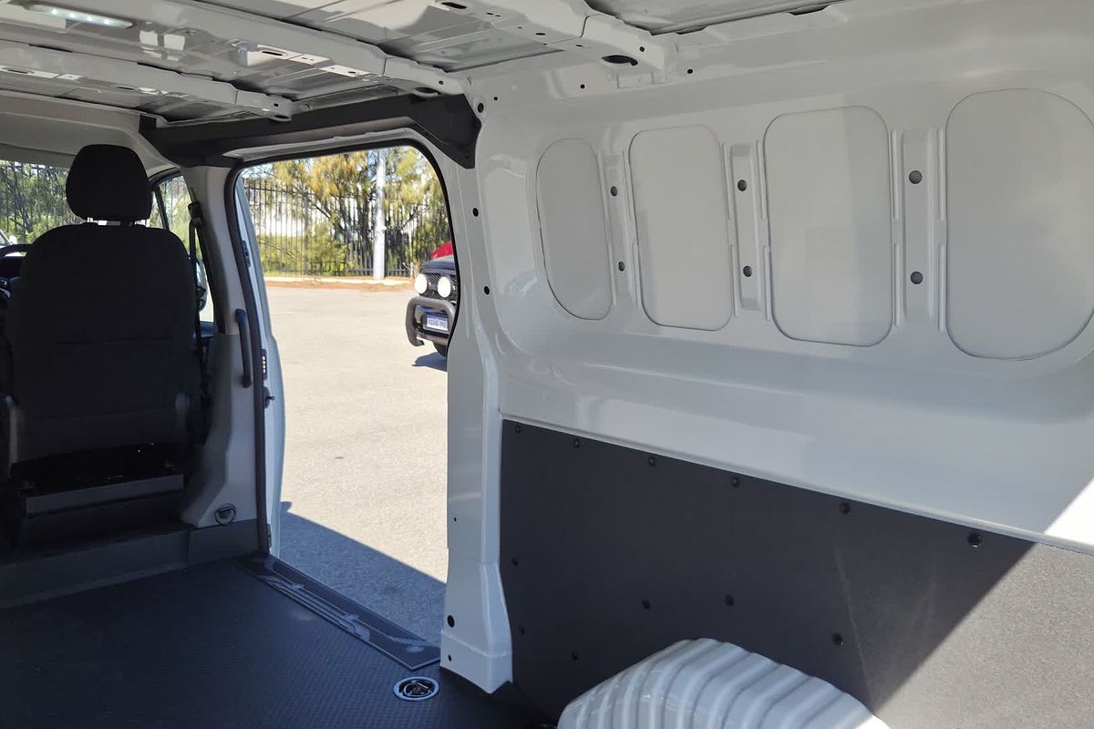 2025 LDV Deliver 7   LWB Low Roof