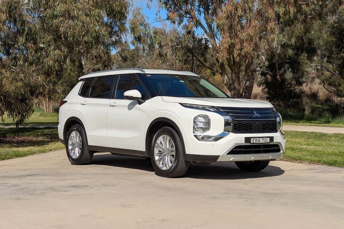 2021 Mitsubishi Outlander LS ZM