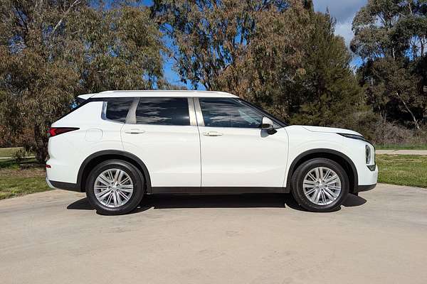 2021 Mitsubishi Outlander LS ZM