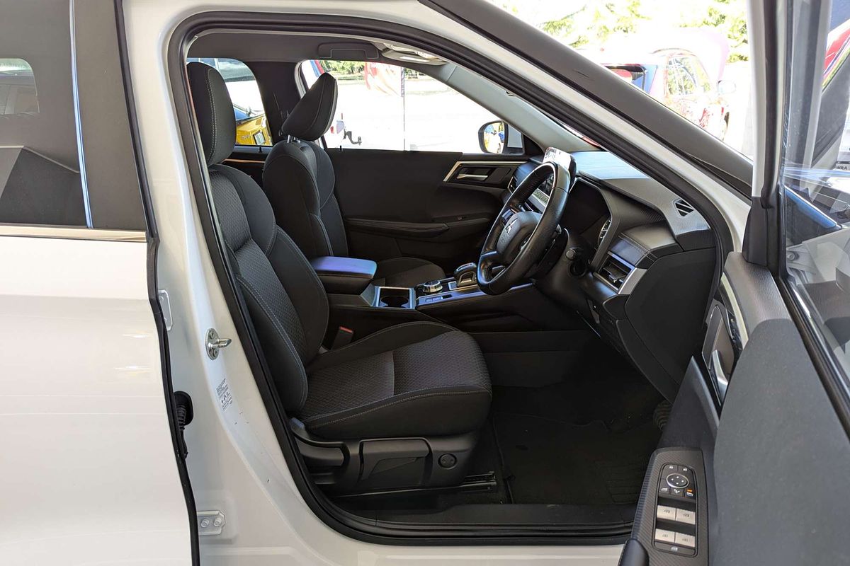 2021 Mitsubishi Outlander LS ZM