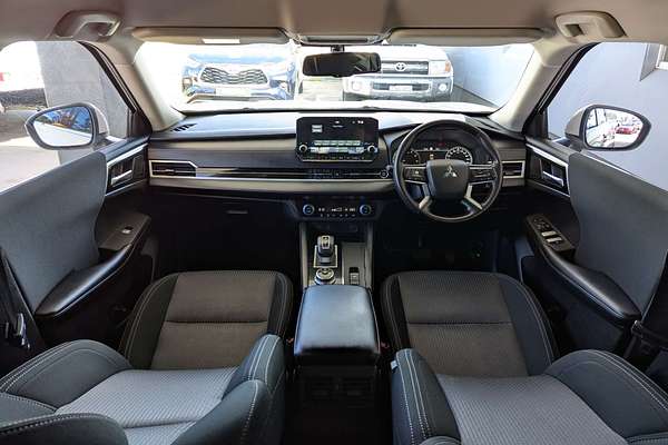 2021 Mitsubishi Outlander LS ZM