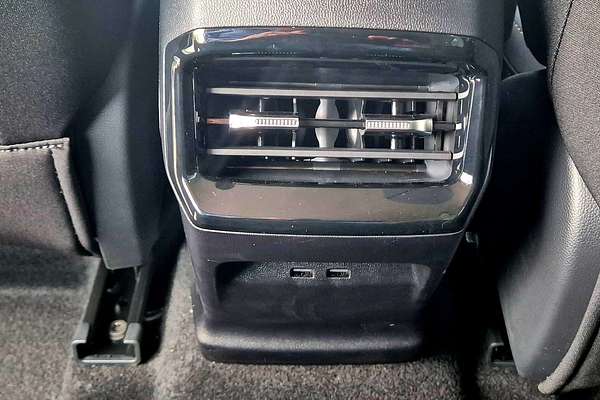 2025 MG HS Vibe AS33