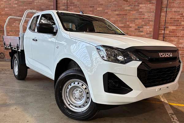 2025 Isuzu D-MAX SX 4X4