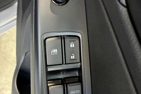 2025 Isuzu D-MAX SX 4X4