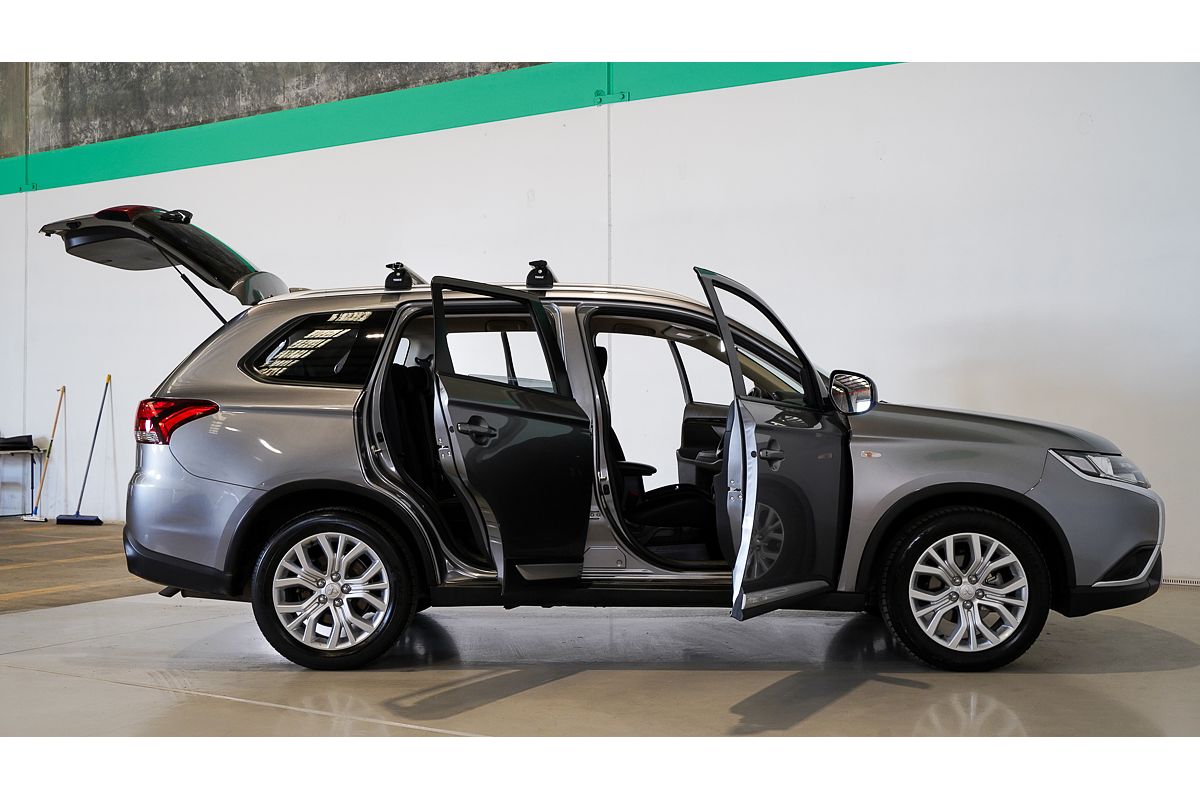 2020 Mitsubishi Outlander ES ZL