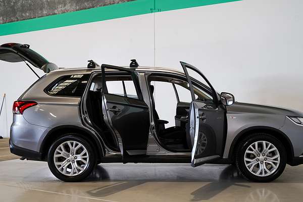 2020 Mitsubishi Outlander ES ZL