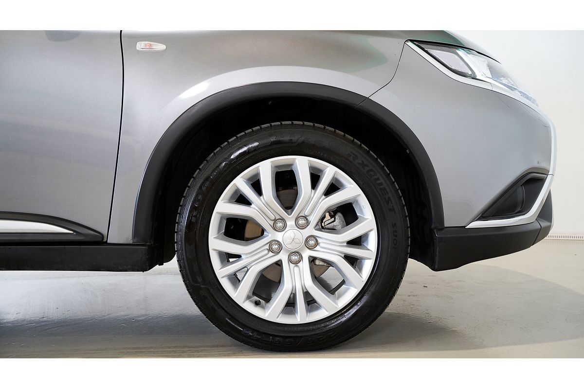 2020 Mitsubishi Outlander ES ZL